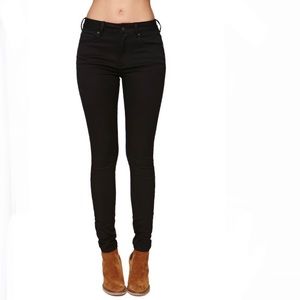 Bullhead Denim Hermosa Super Skinny Black Jeans!